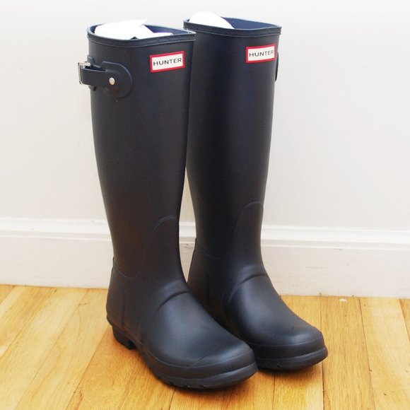 Hunter Shoes Hunter Womens Original Tall Rain Boots In Navy Poshmark